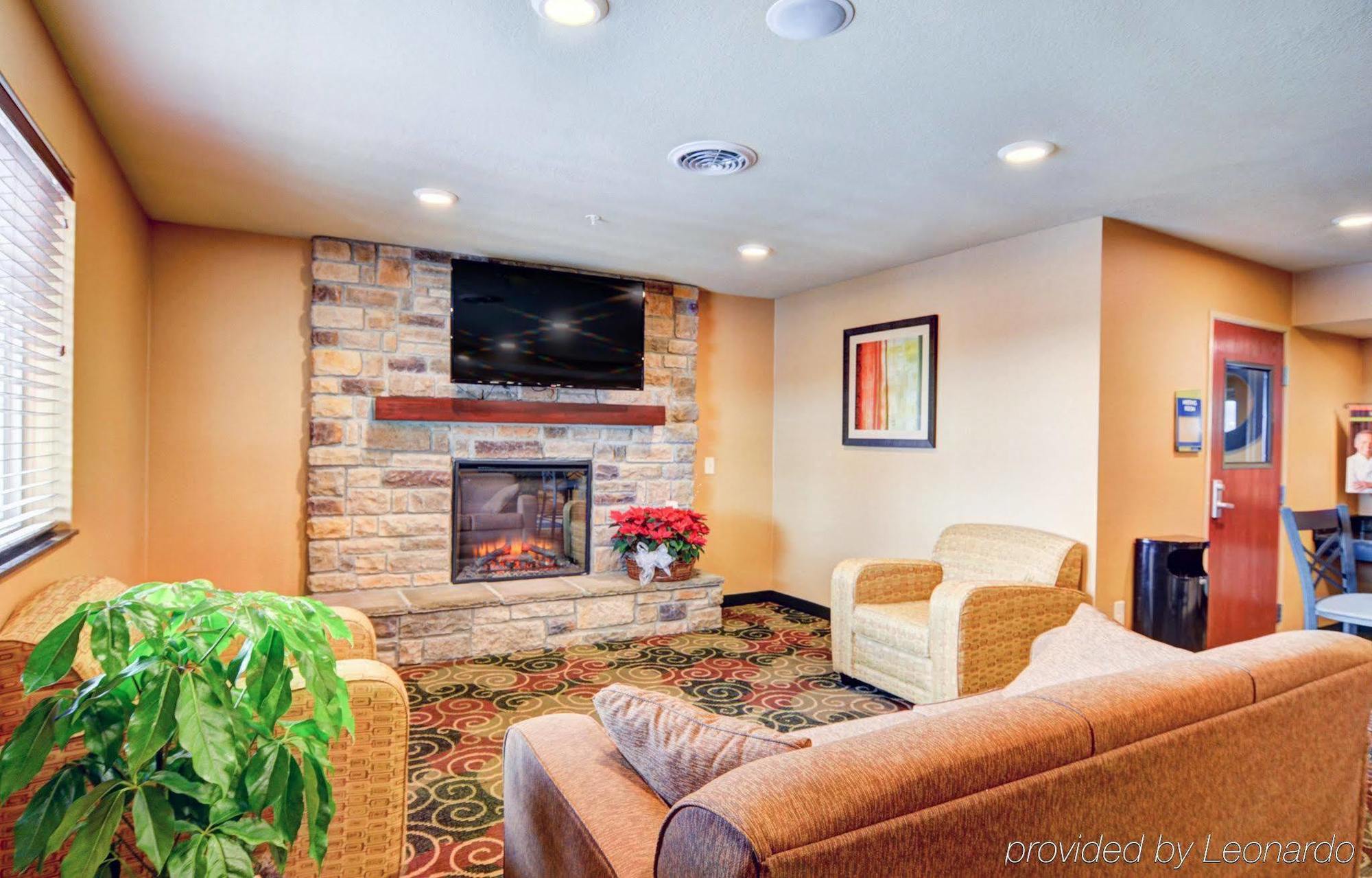 Cobblestone Hotel & Suites - Punxsutawney Exterior photo