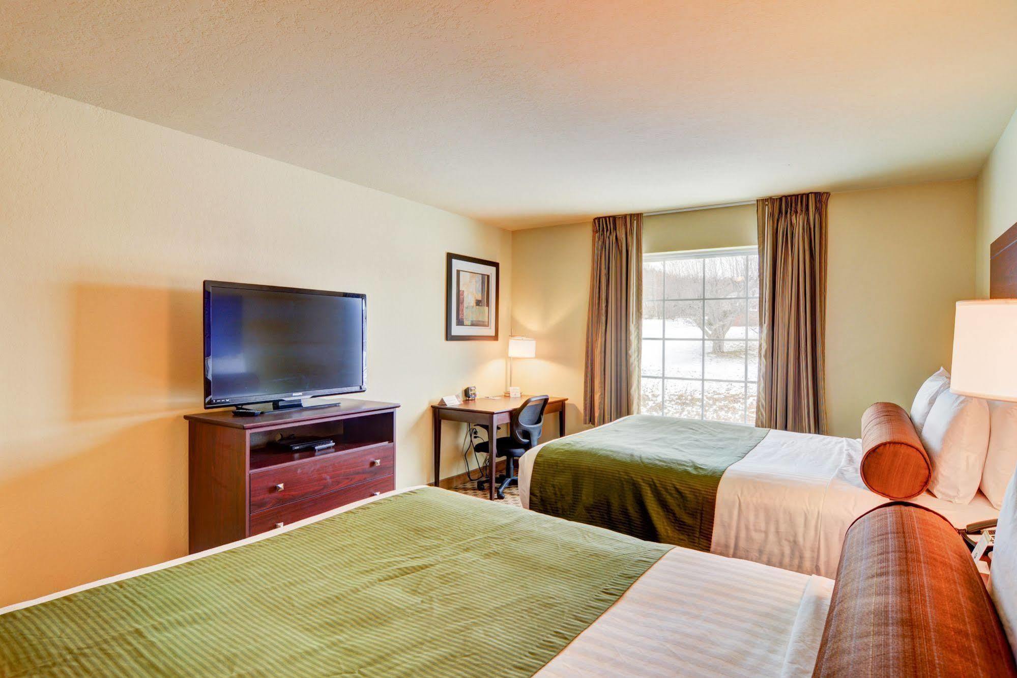 Cobblestone Hotel & Suites - Punxsutawney Exterior photo